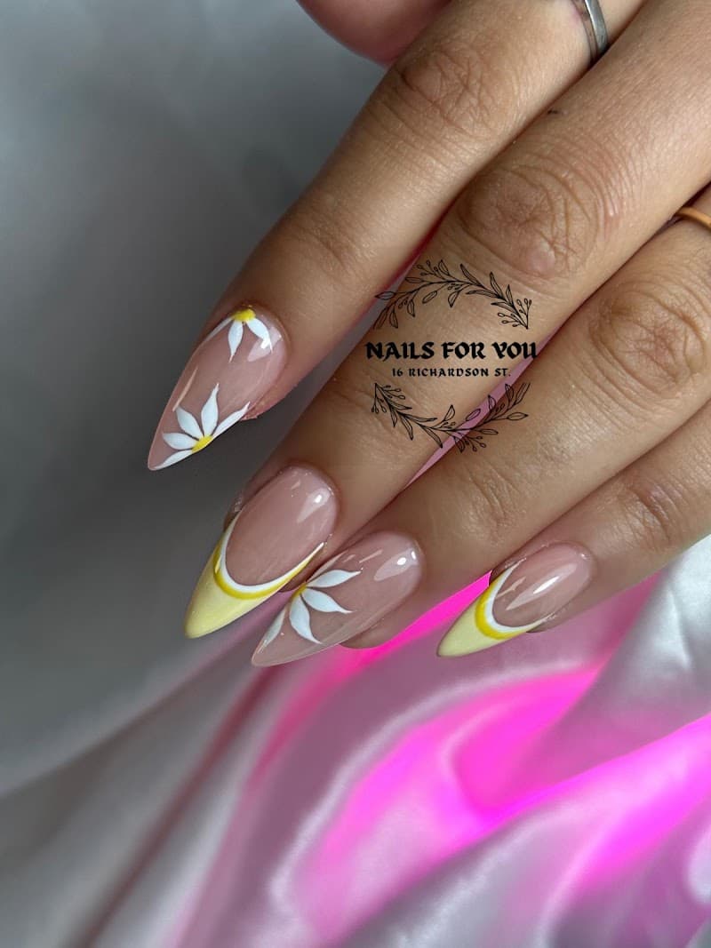 Toronto 4u Nails & Spa photo