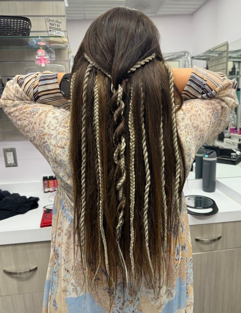 Allure Salon & Spa Camas photo