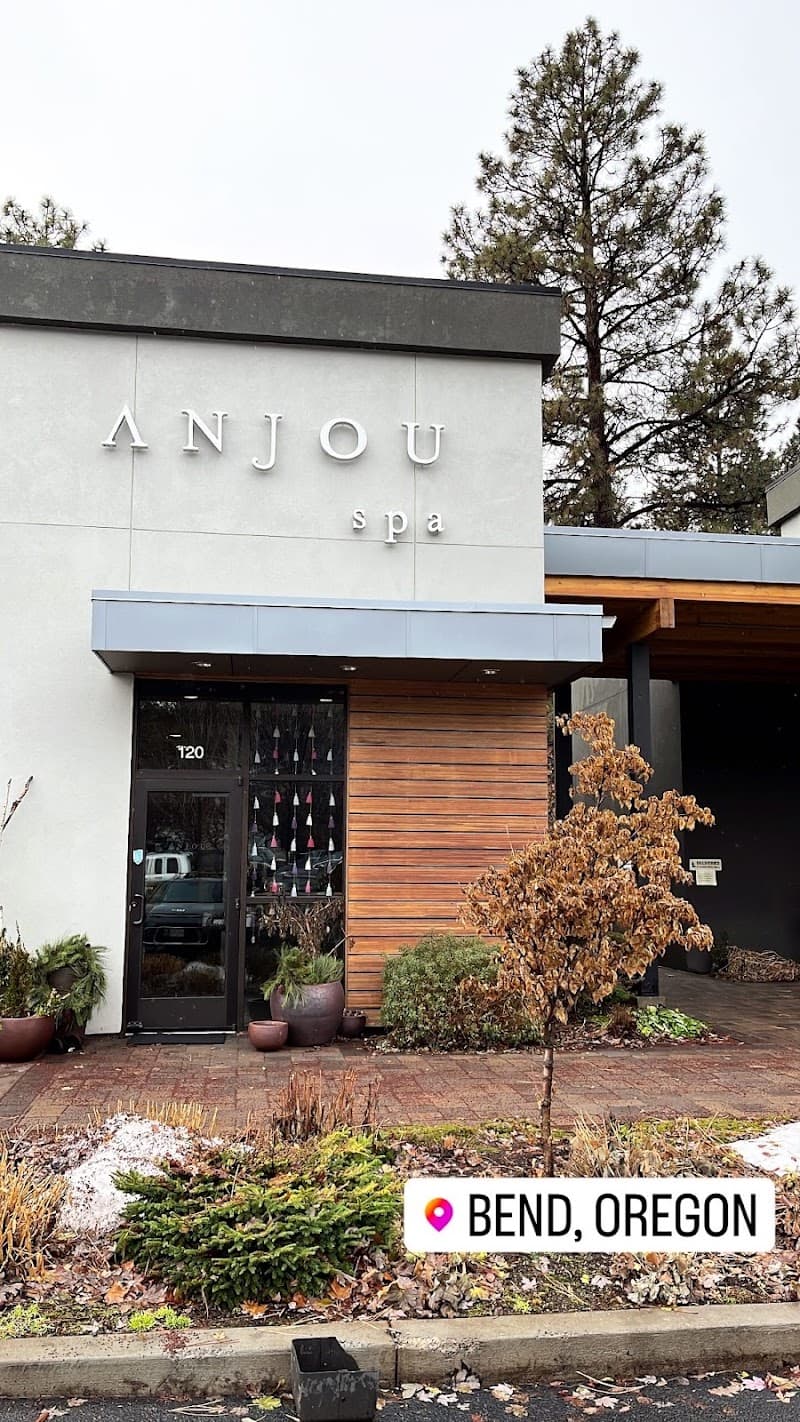 Anjou Spa Bend photo