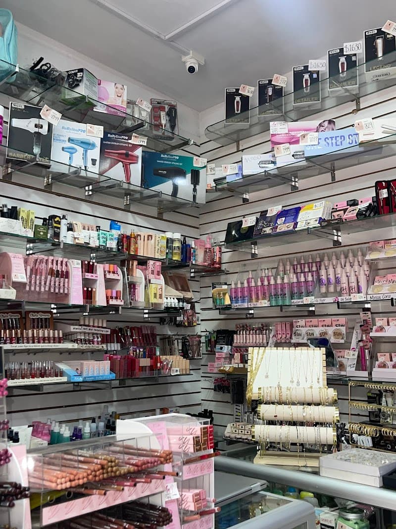 Ari Cosmetics Calvillo photo
