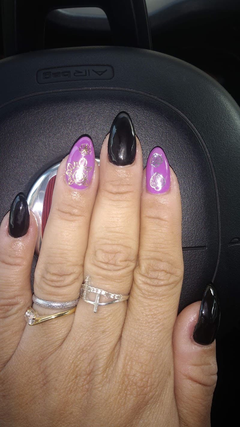 Beauty Nails Salon Ivrea photo