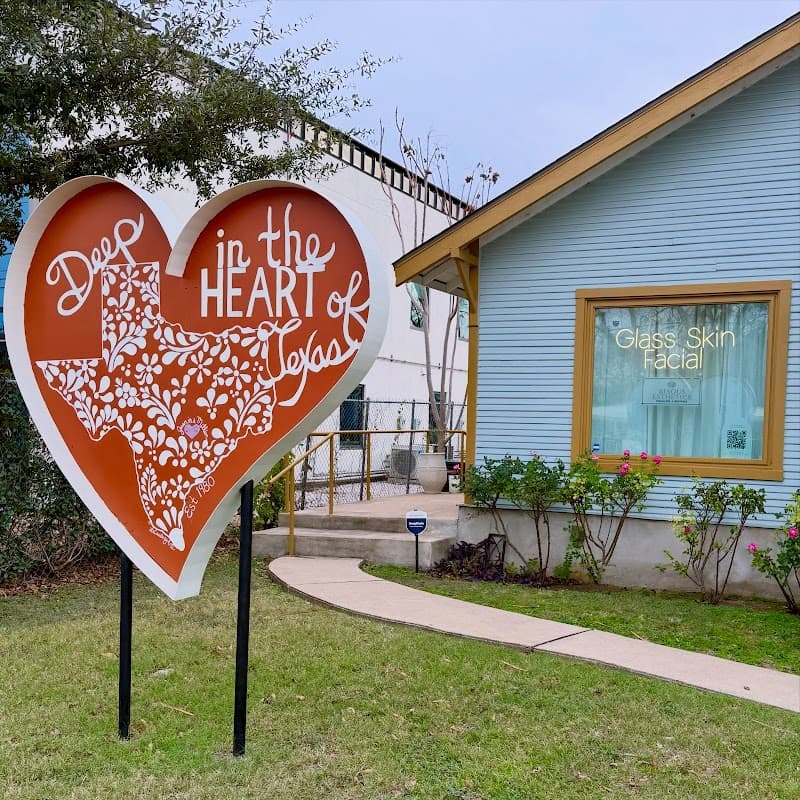 Bisous Esthetics Bastrop photo
