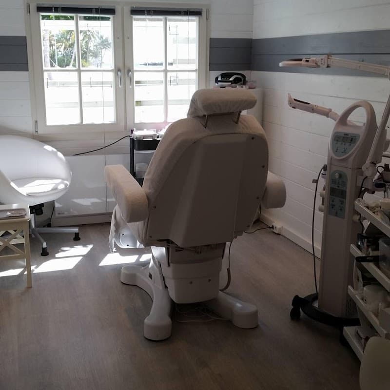By C treatments Purmerend photo