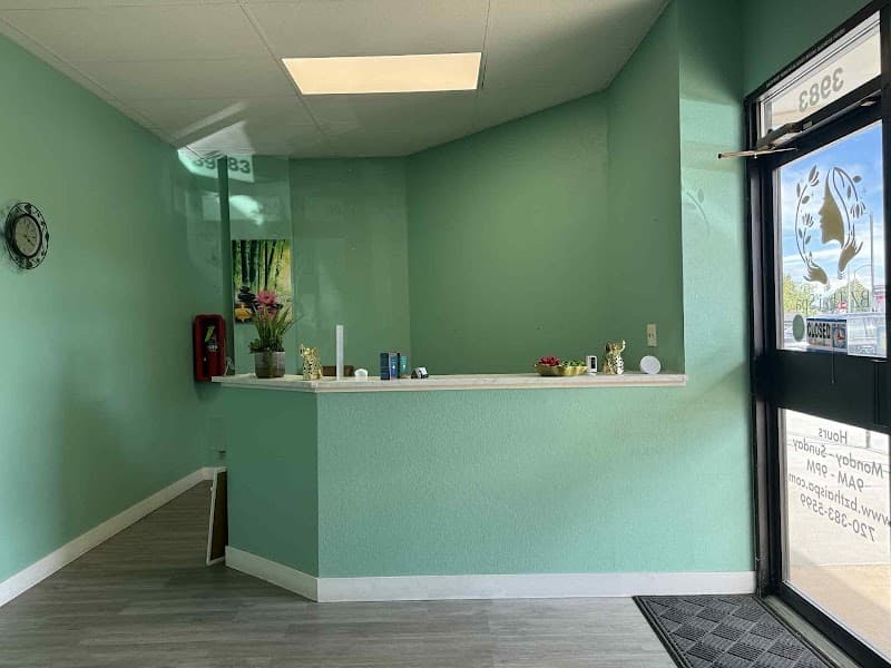 BZ Thai Spa Thornton photo