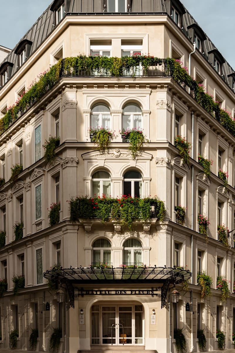 Chateau des Fleurs Paris photo