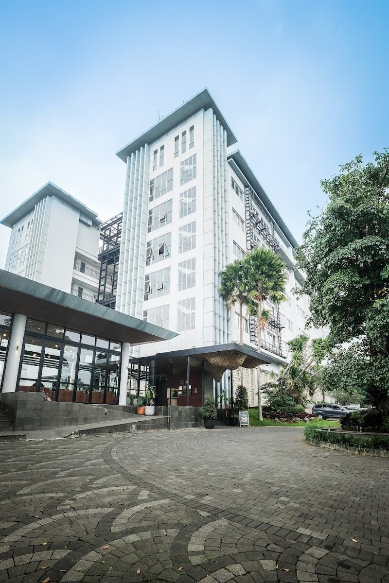 Clove Hotel Bandung photo