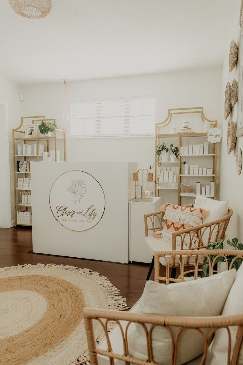 Clover and Lily Cocoa photo