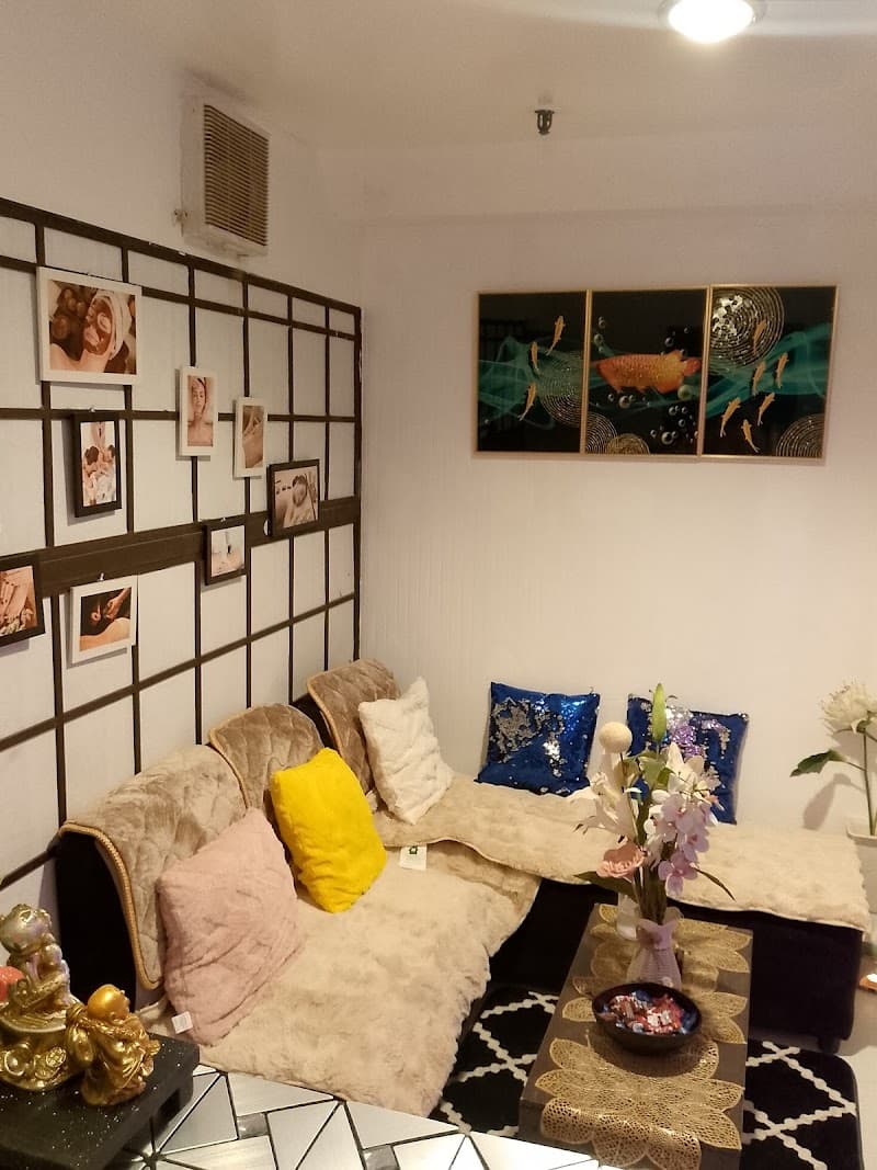 Daily Paradise Spa Makati photo