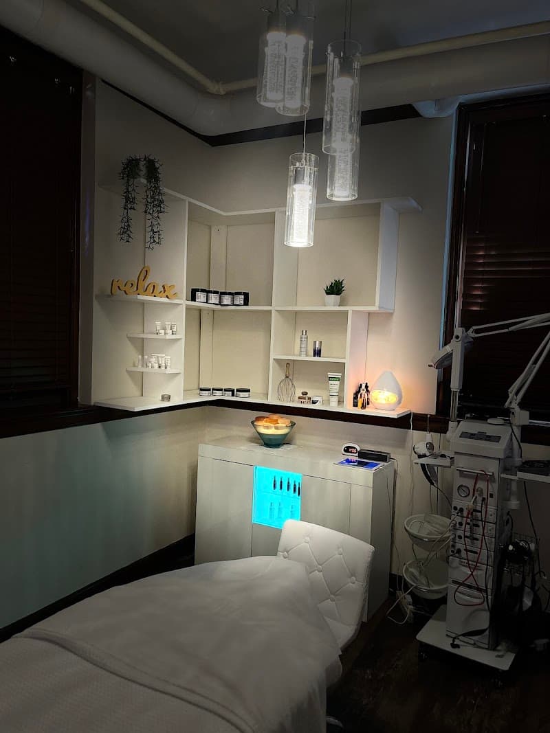 Didi's Spa Boston photo