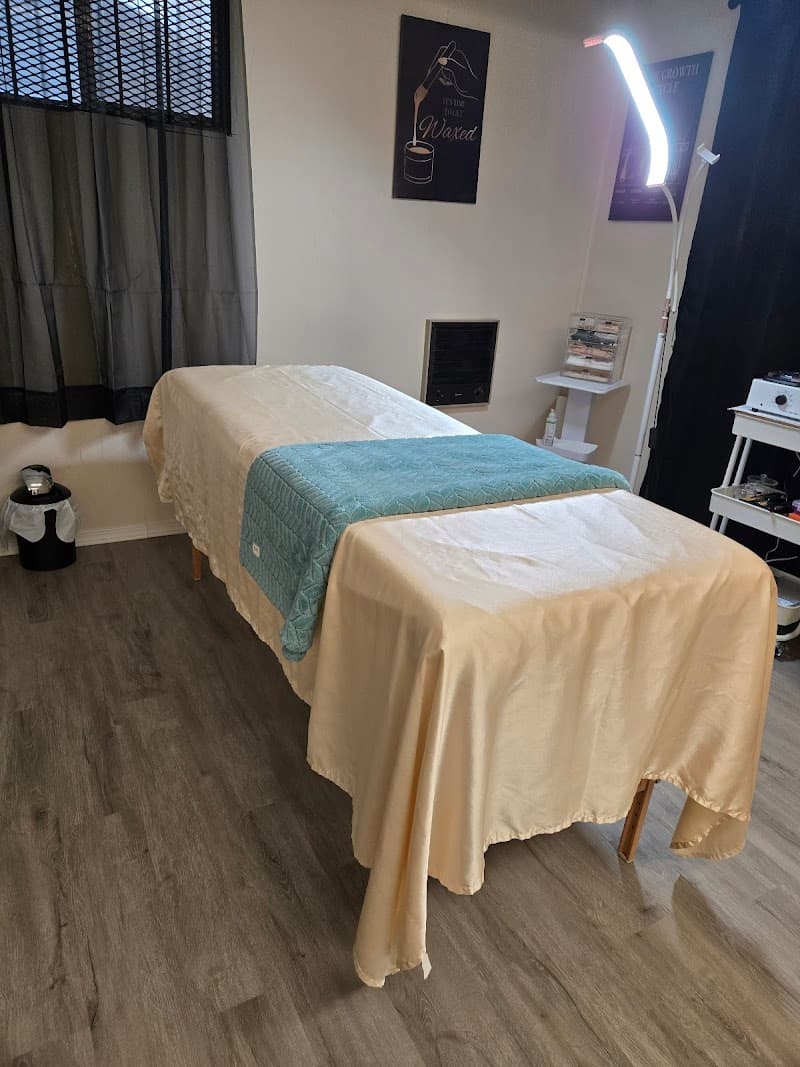 Entouch Day Spa La Pine photo