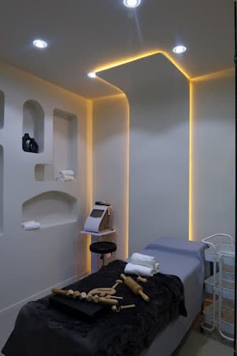 Essence Beauty & Spa Buea photo