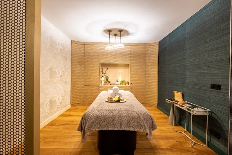 Essence Spa Amsterdam photo