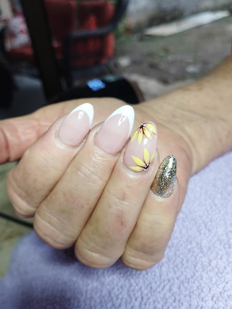 Estudio Nails Liz Cariari photo