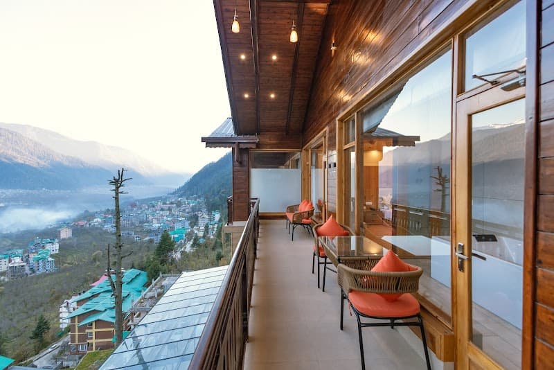 Holiday Heights & Spa Manali photo