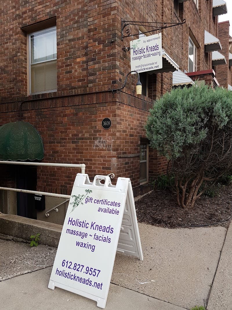 Holistic Kneads Minneapolis photo