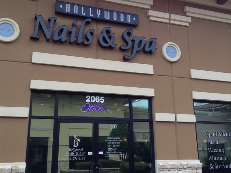 Hollywood Nail & Spa Rockwall photo