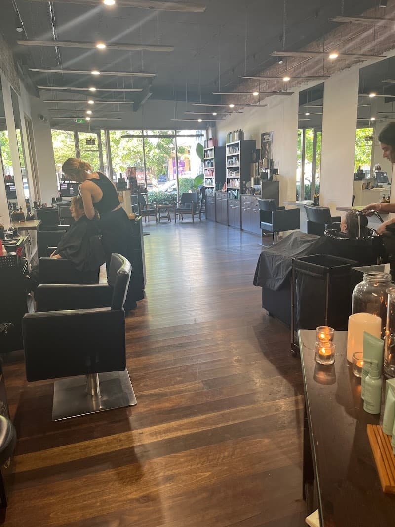 Hot Lox Hairdressing Newport photo