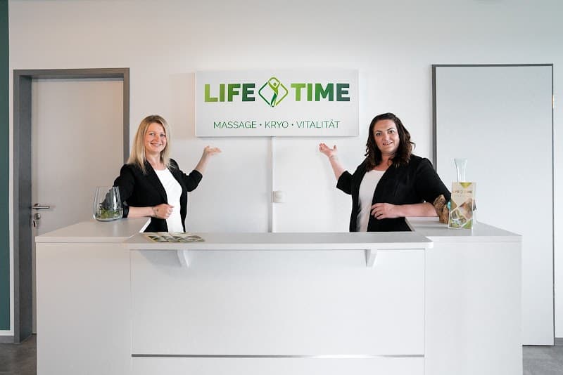 LifeTime Warburg photo