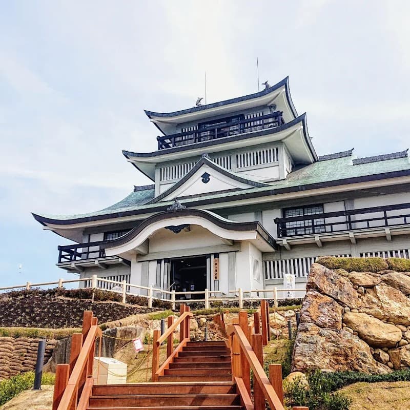 Luacheia Komaki City photo