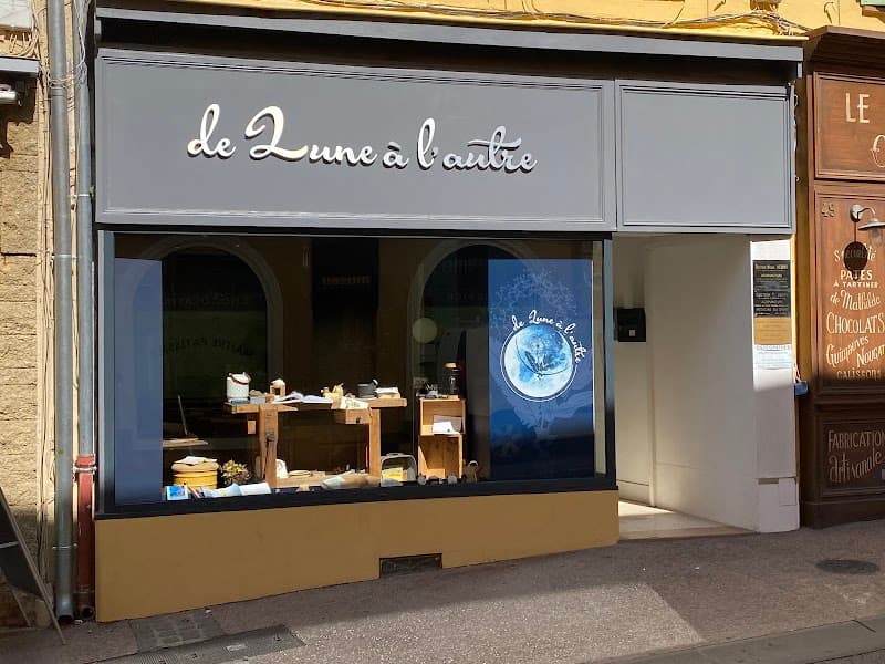 Lune et l'autre Vedène photo