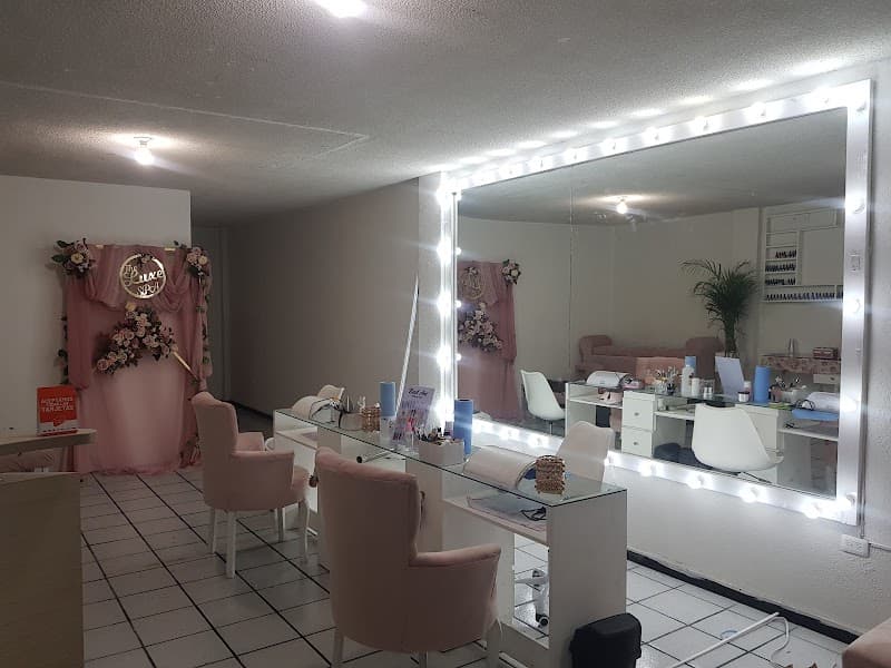 Luxo Spa Shellbrook photo