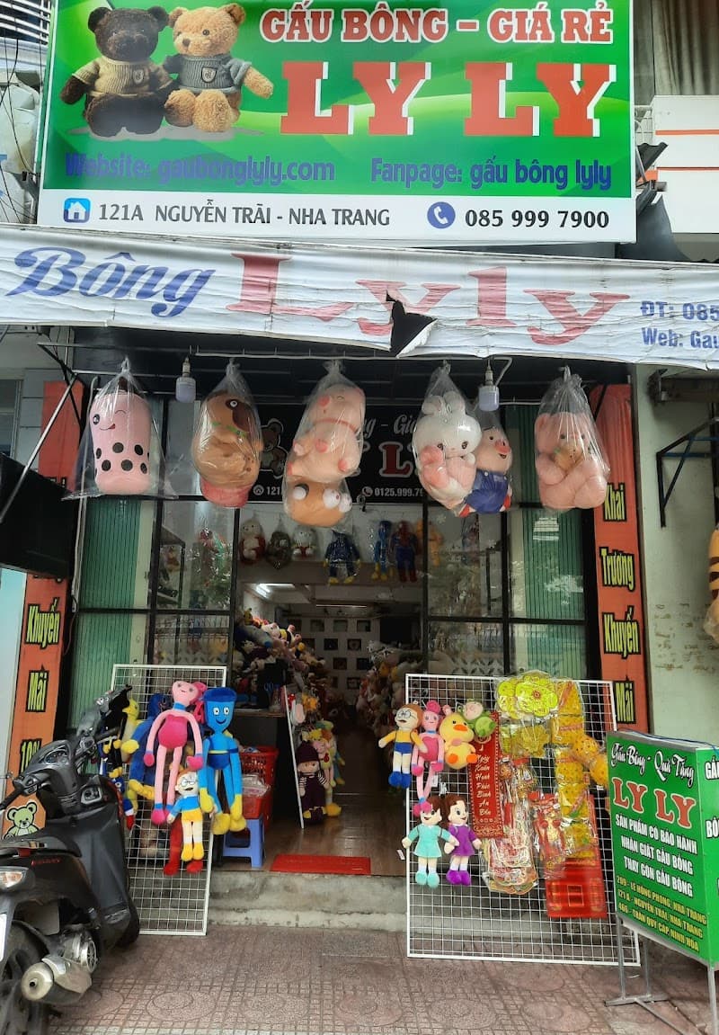 LyLy Bùi Nha Trang photo