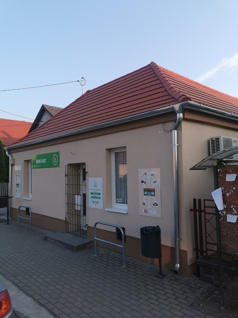Mini Szalon - Egervár photo