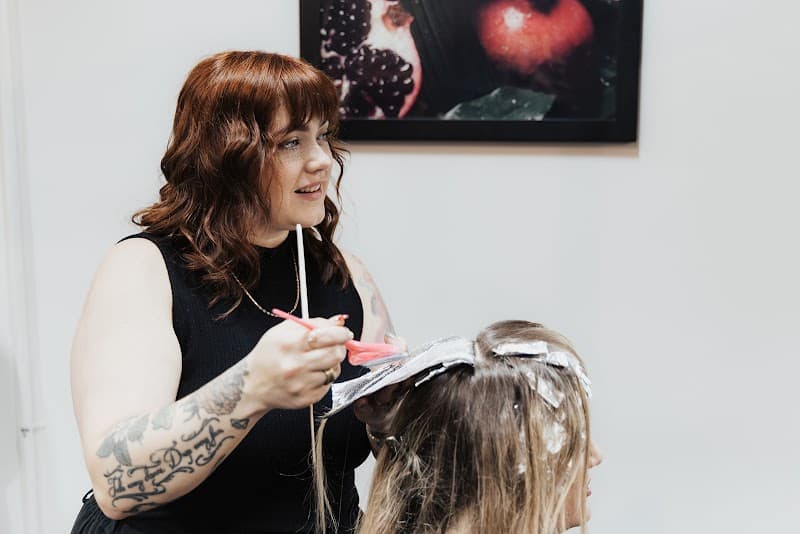 Mujeres Salon & Spa Eugene photo