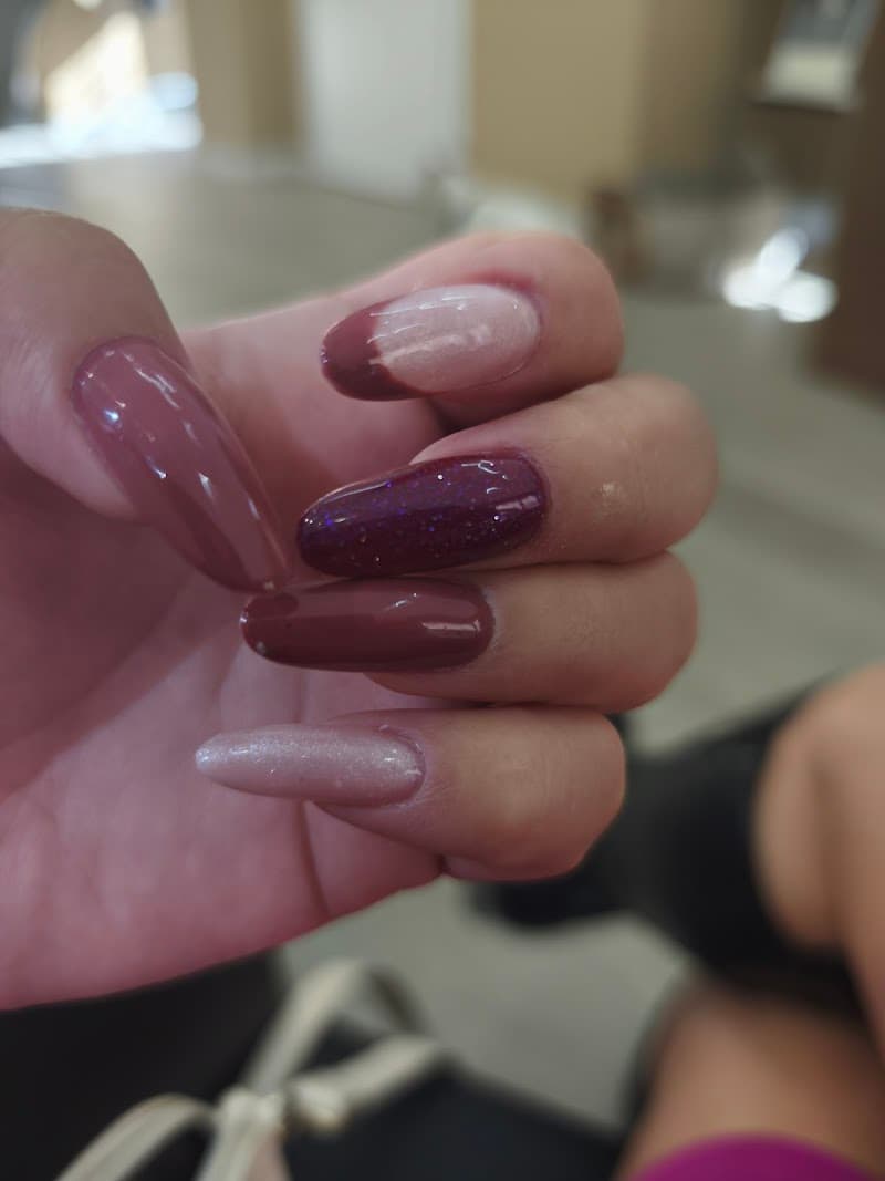 Nails & Co. 2 Florence photo