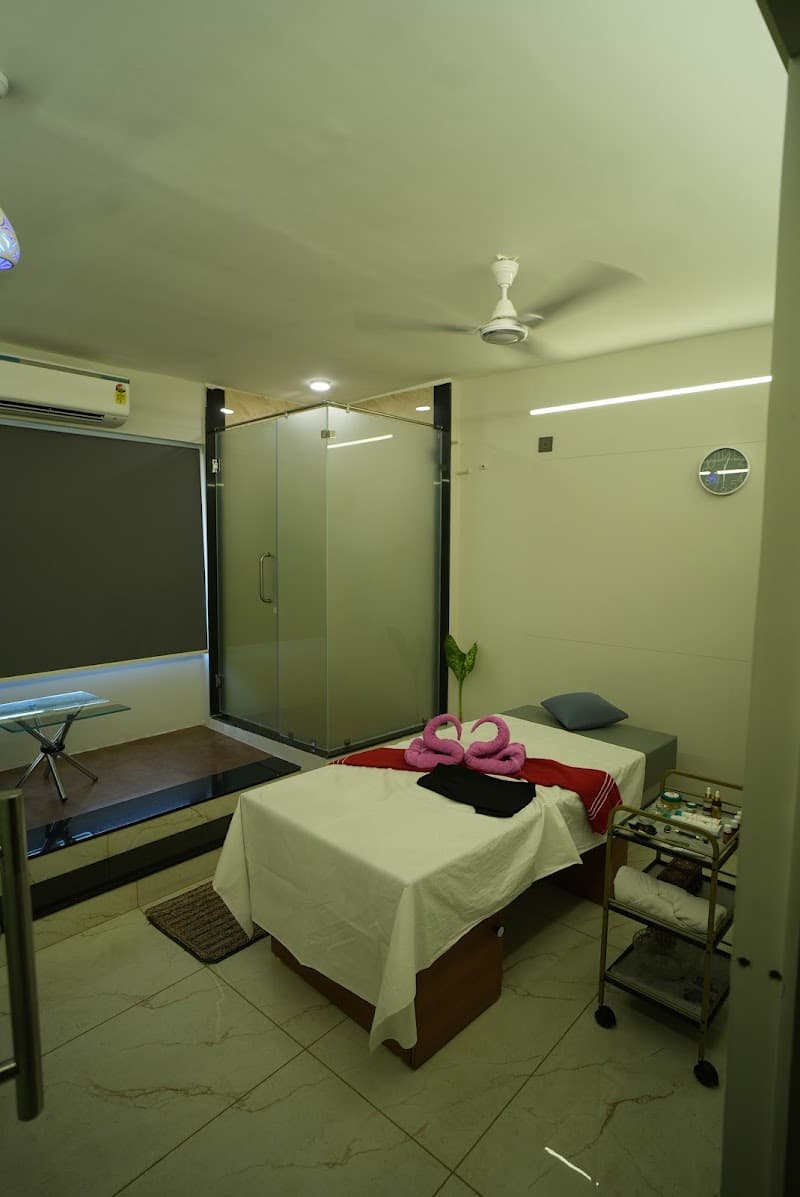 Orro Wellness Palasia Indore photo