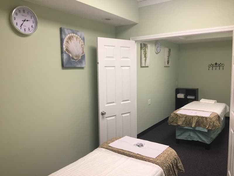 Phenix City palace massage photo