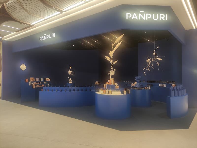 PAÑPURI Bangkok photo