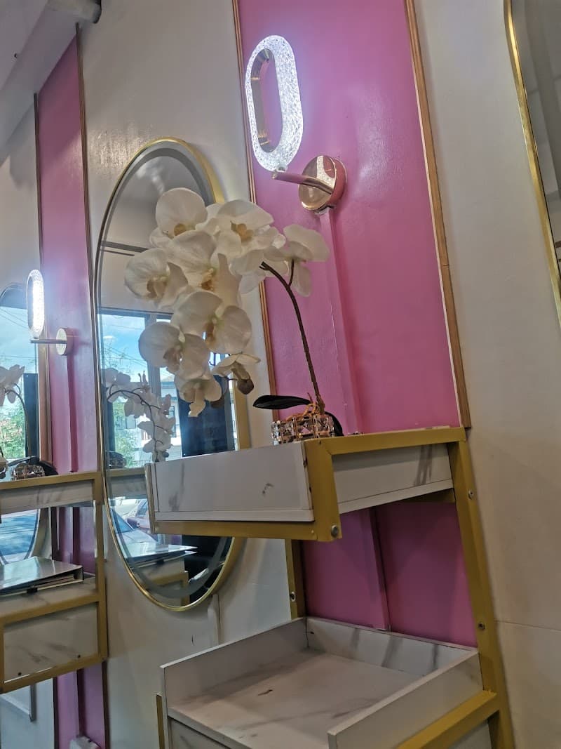 Postura Salon & Spa Bato photo