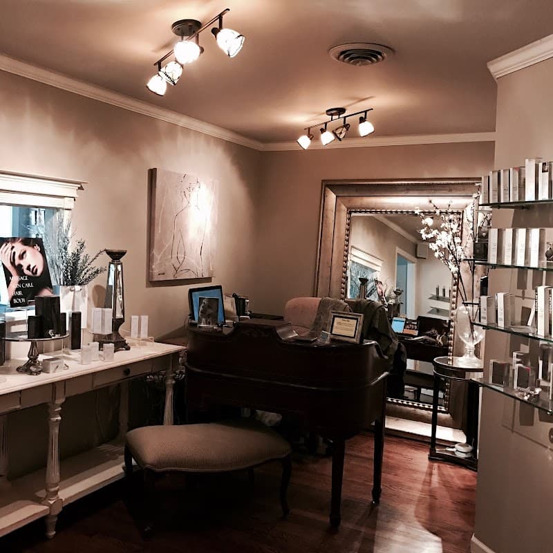 Refine Day Spa Clinton photo