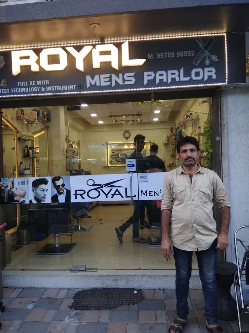 Royal mans parlor Surat photo
