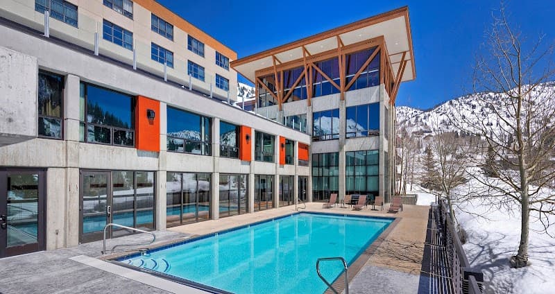 Rustler Spa Alta photo