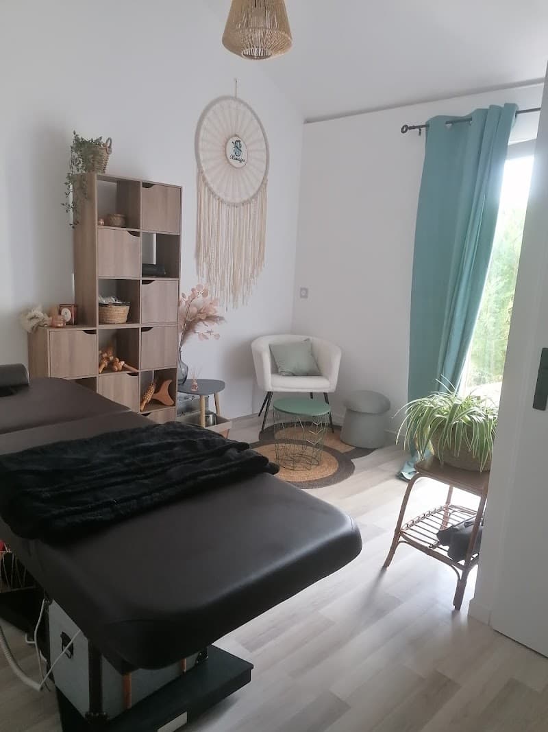S massages Candresse photo