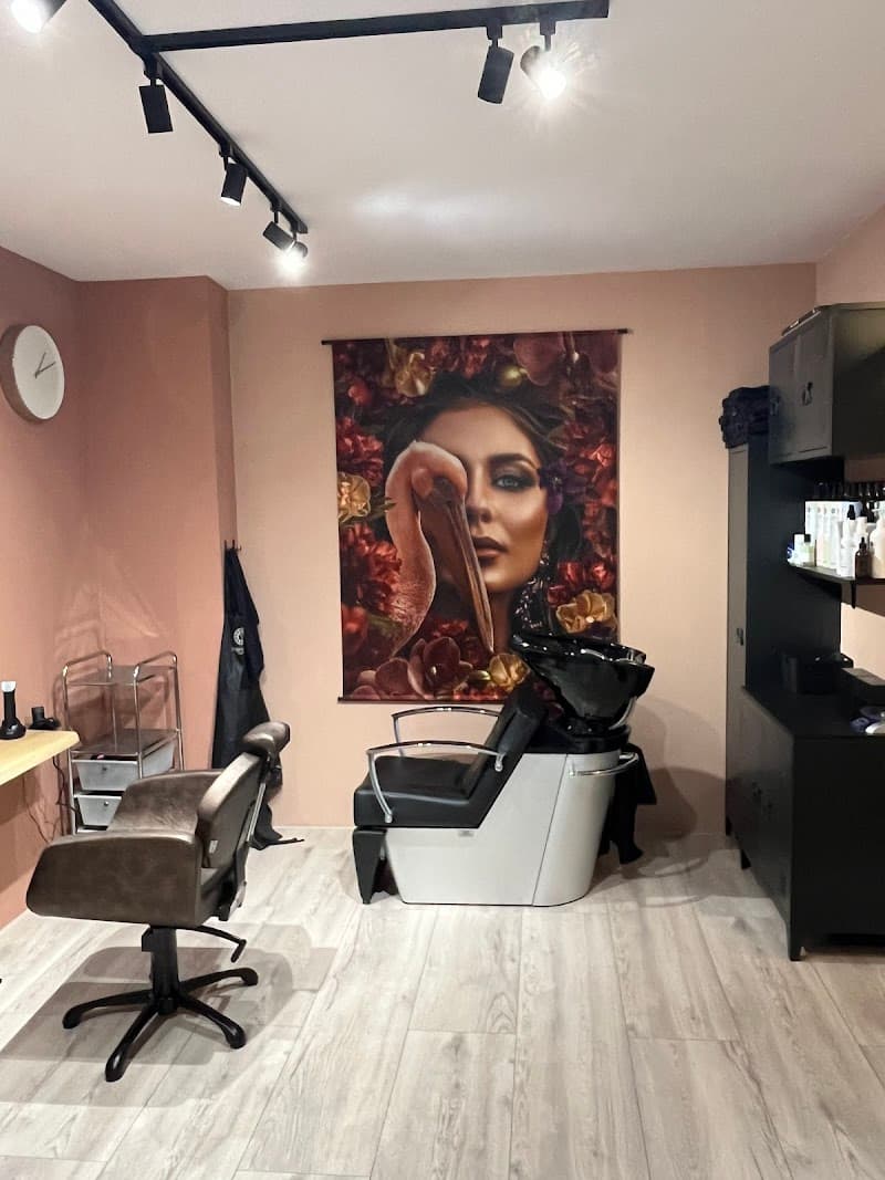 Salon Petrous Kudelstaart photo