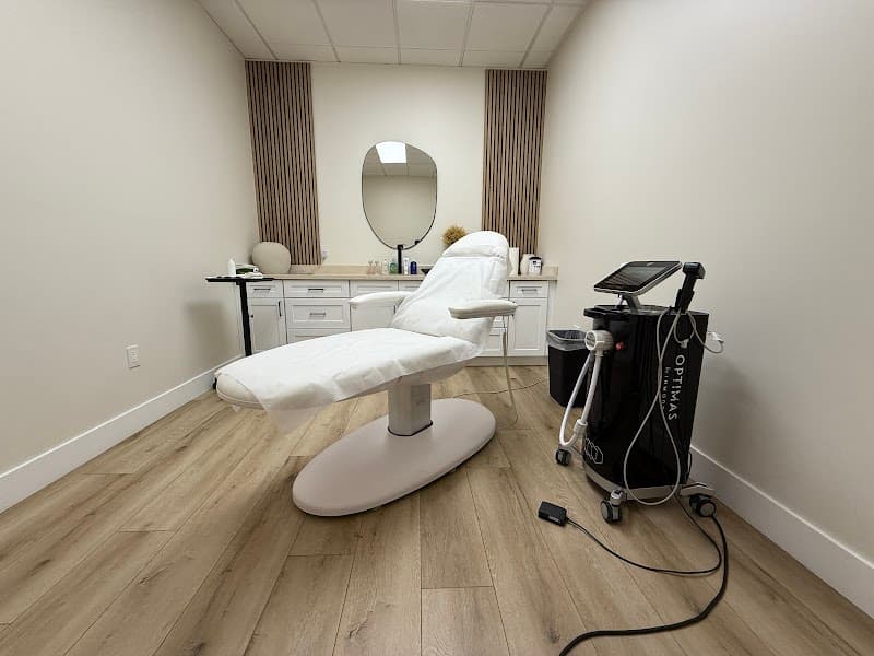SKINN Aesthete Burbank photo