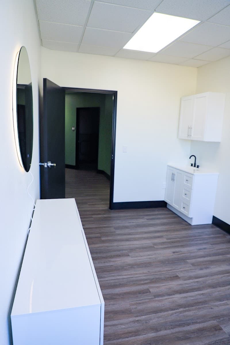 Spa Haven Suites Henderson photo