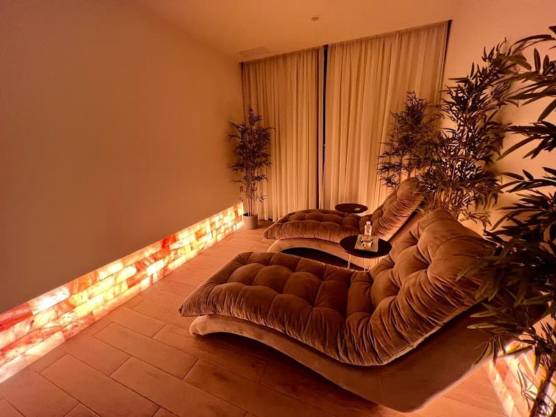 Spaholic House Kuwait City photo