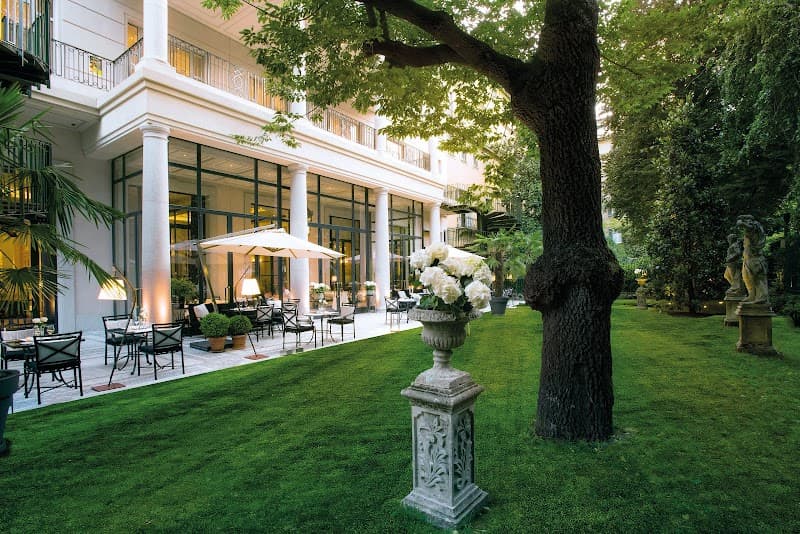 Spiga 8 SPA Milano photo