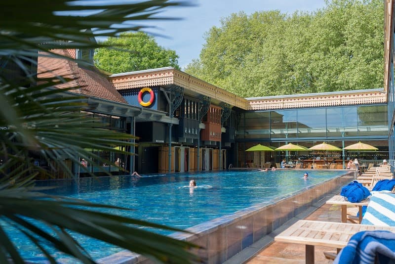 Thames LIDO Berkshire photo