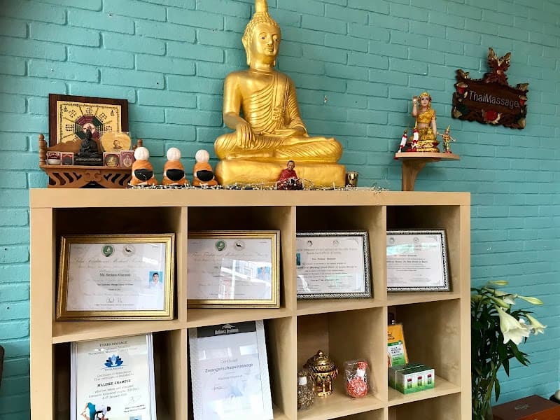 Thongbai Massage Rotterdam photo
