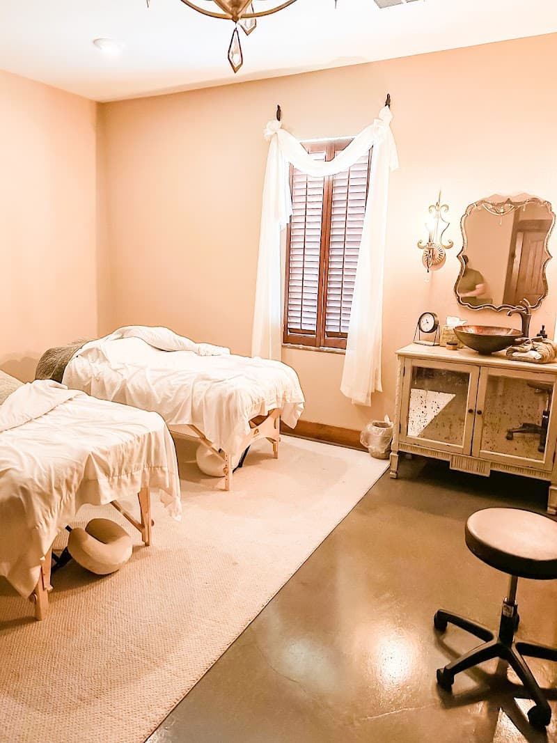 Tuscany Luxury Salon Evans photo