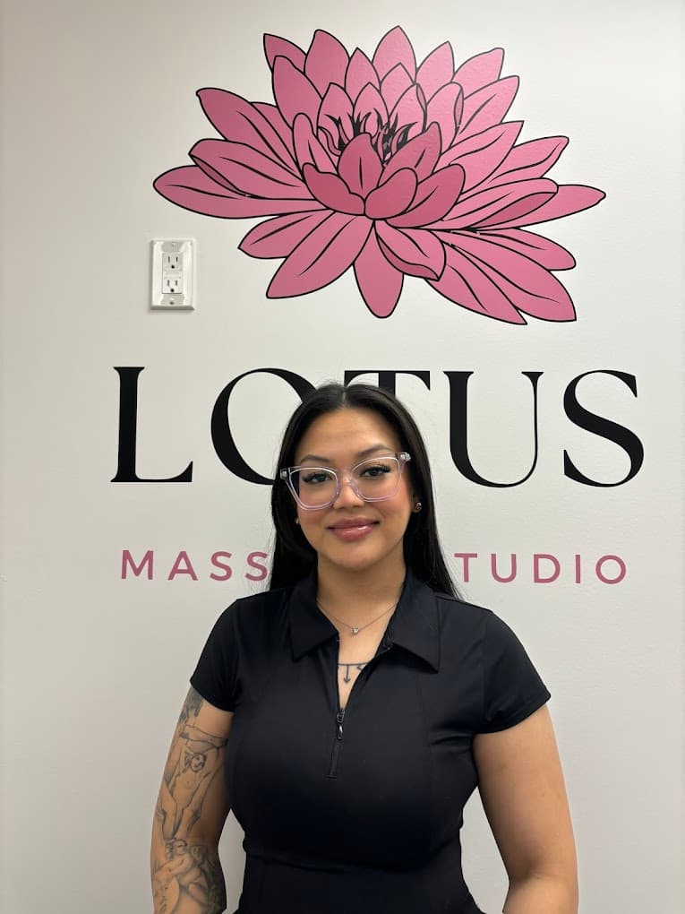 White Lotus Massage Toronto photo