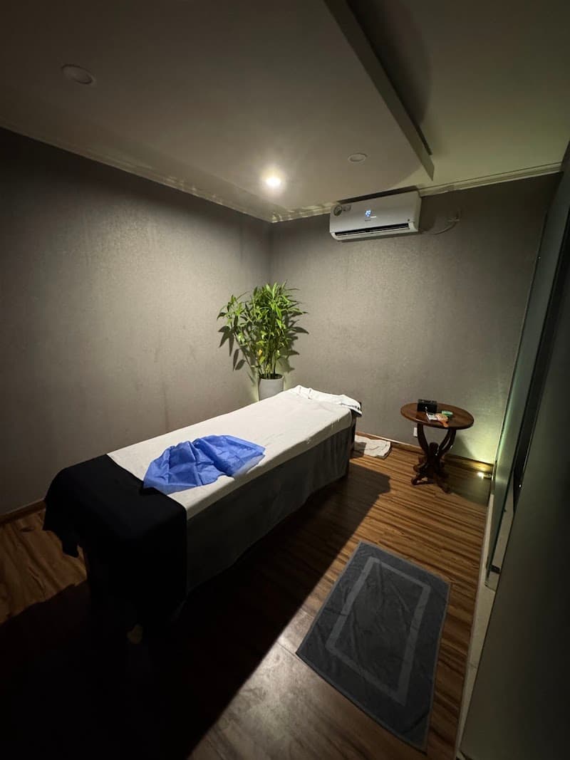 Colombo 12 Stars Zodiac Spa photo