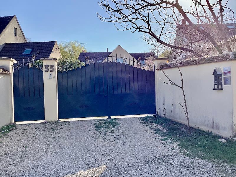 Thomery 2Mains Ici et Maintenant photo