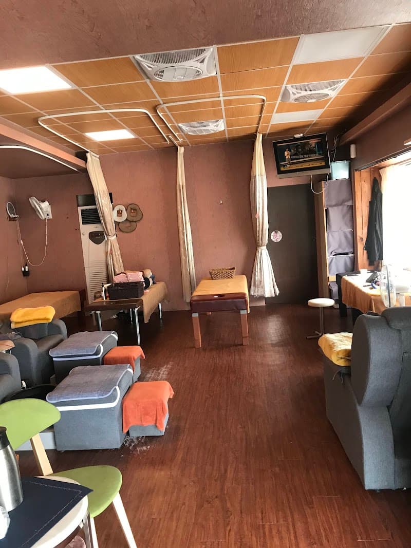 Taichung City 350 Massage Foot Health Center photo