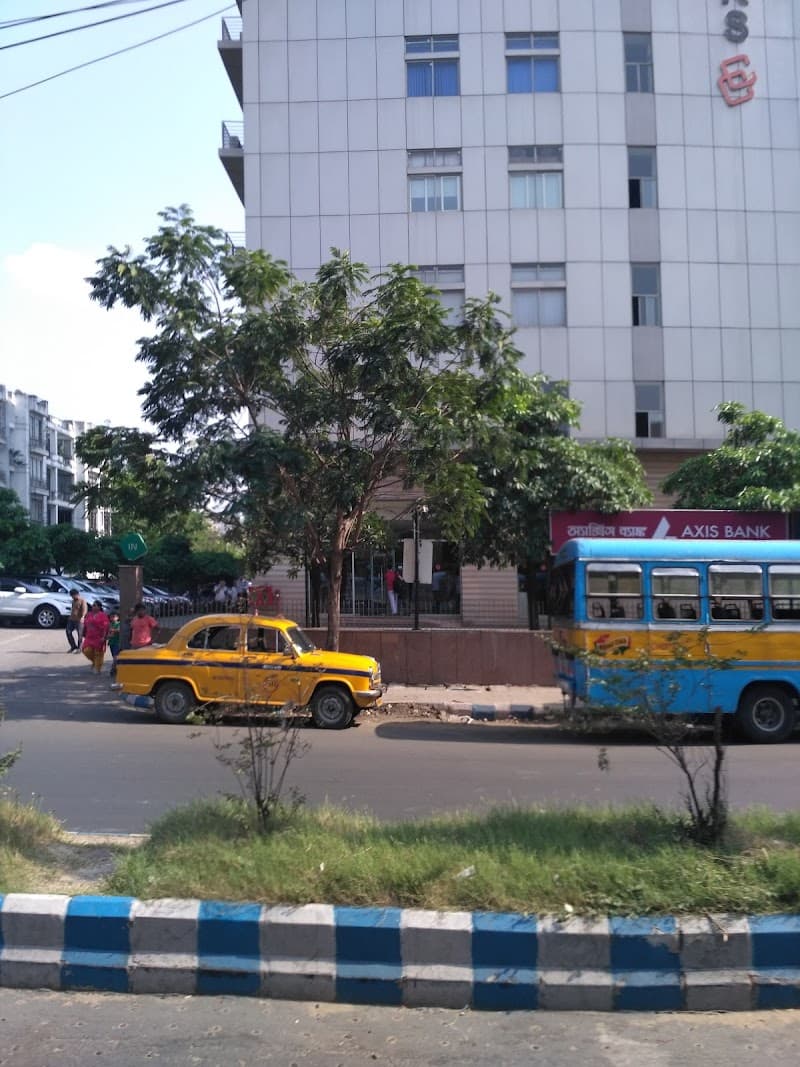 Kolkata 6 Seasons photo